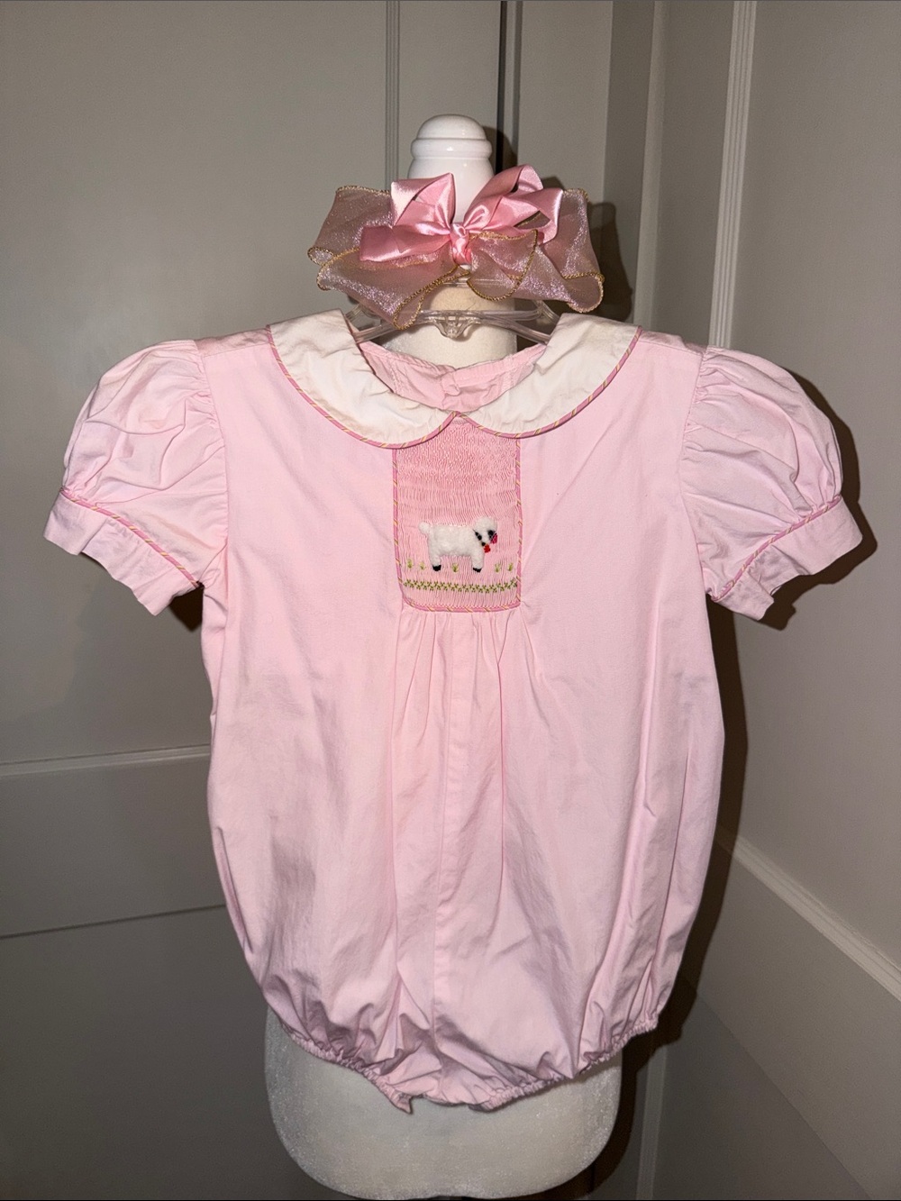 Girls Pink Smocked Lamb Bubble Romper Beaux et Belles New Orleans Size 3